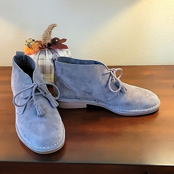 Hush Puppies Gray Chukka Suede Leather Tassel Boot - Picture 1 of 6